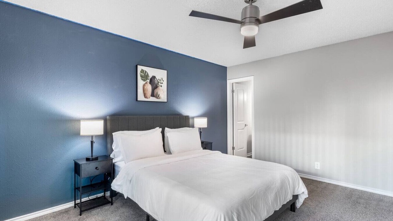 Photo of Bedroom in Central Arlington