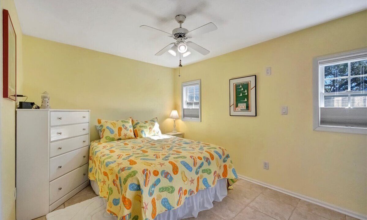 Photo of Bedroom in Nassau Bay