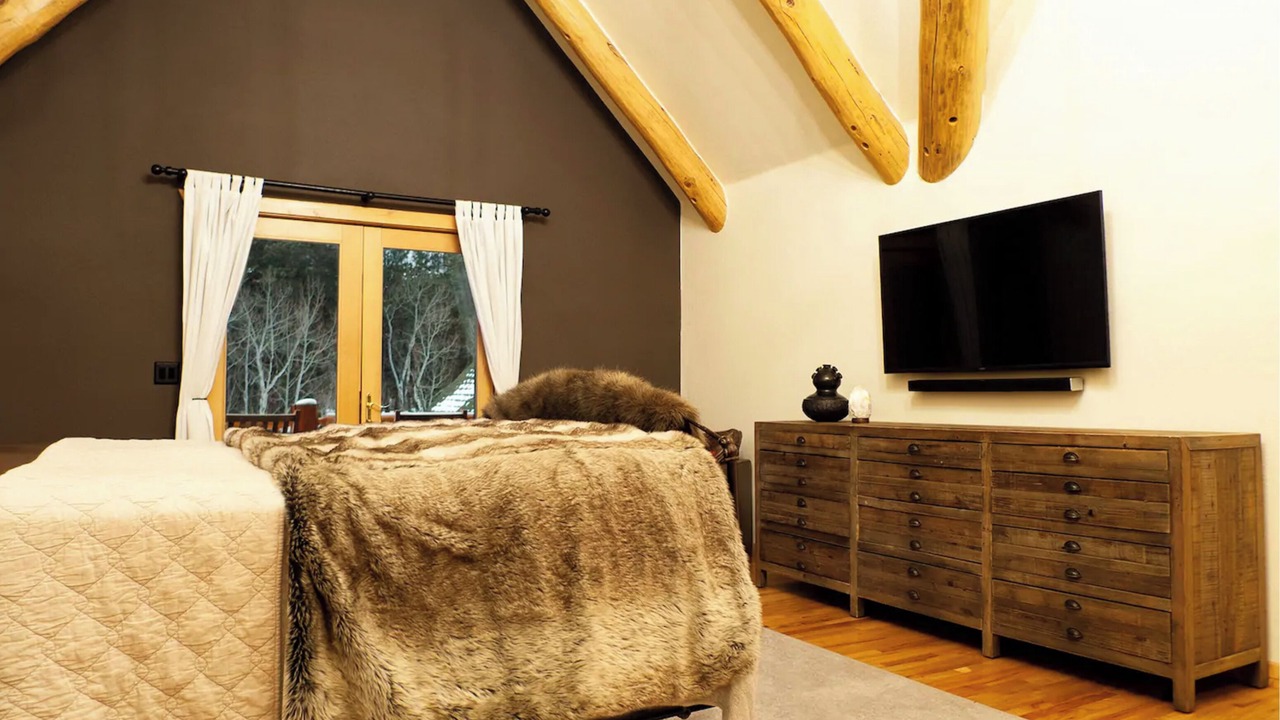 Photo of Bedroom in Twin Lakes