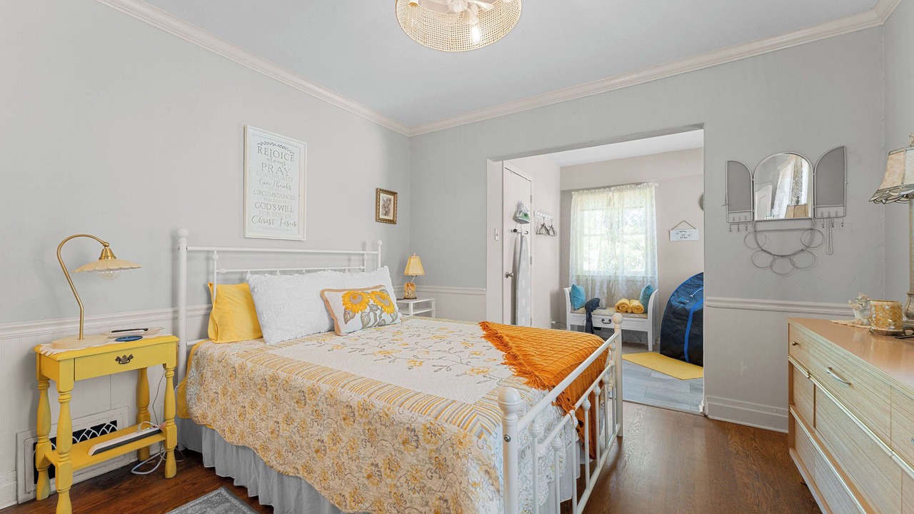 Photo of Bedroom in Downtown Branson