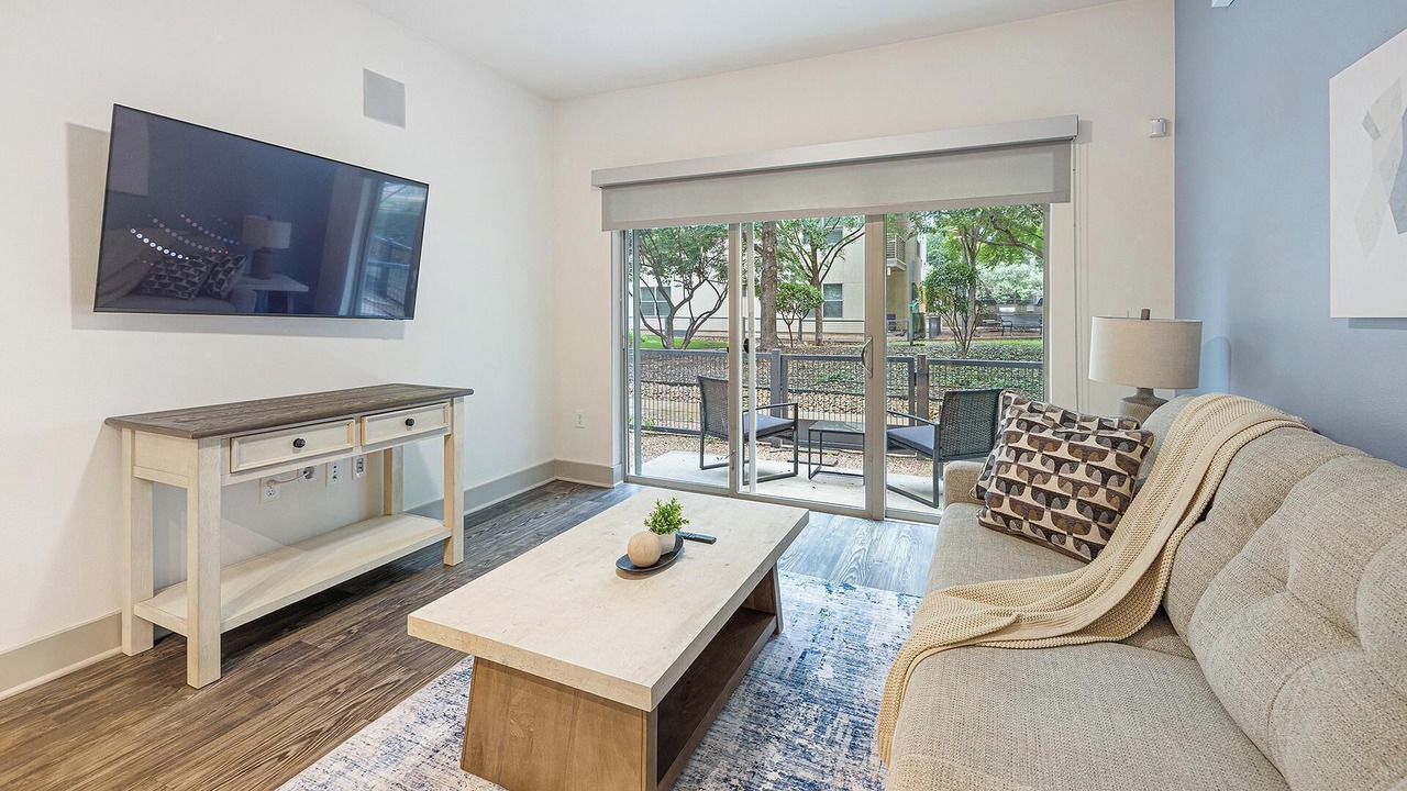 Photo of Livingroom in West Dallas