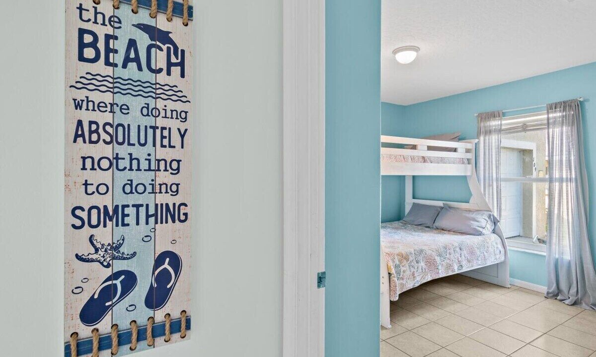 Photo of Bedroom in Indialantic