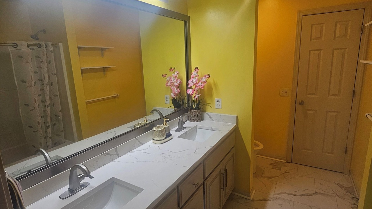 Photo of Bathroom in Lee's Summit