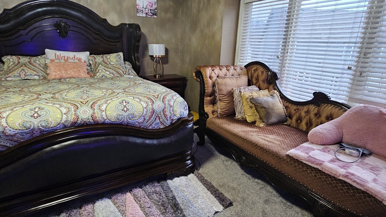 Photo of Bedroom in Lee's Summit
