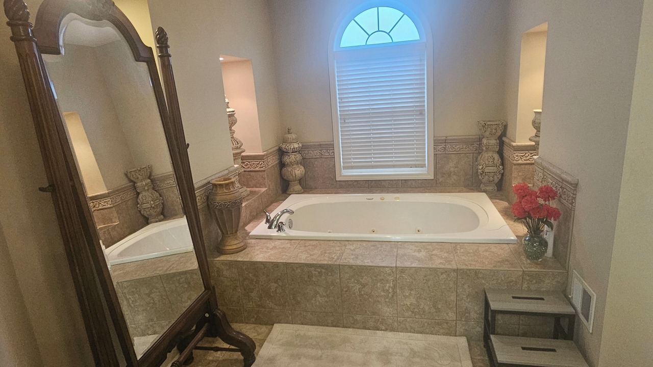 Photo of Bathroom in Lee's Summit