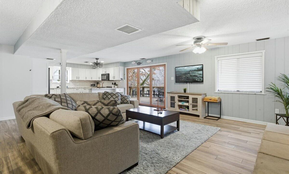Photo of Livingroom in Lake of the Ozarks
