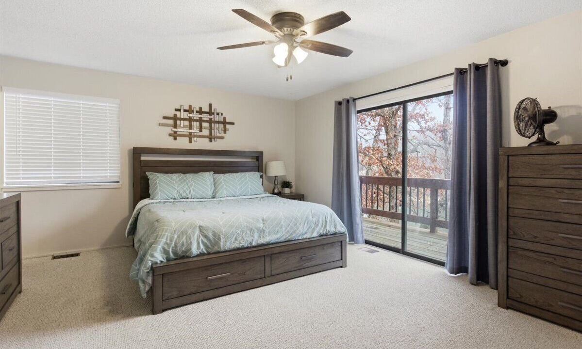 Photo of Bedroom in Lake of the Ozarks