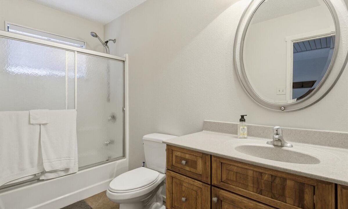 Photo of Bathroom in Lake of the Ozarks