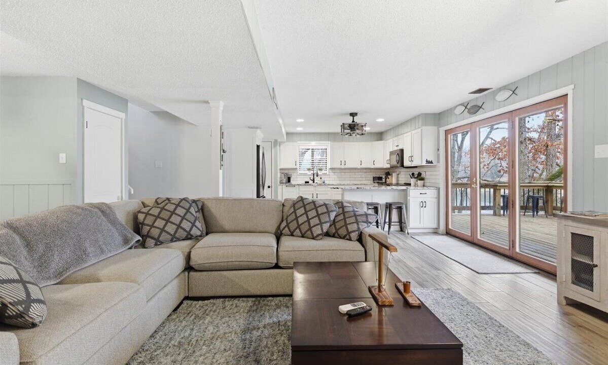 Photo of Livingroom in Lake of the Ozarks
