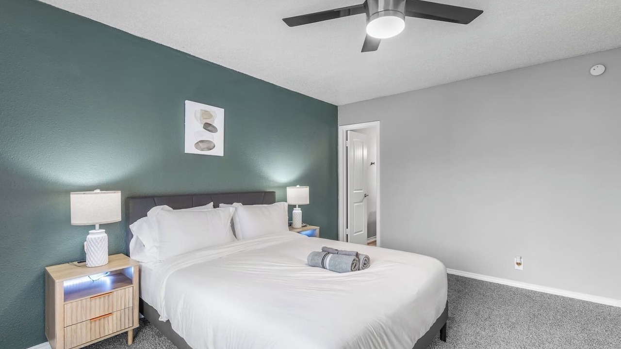 Photo of Bedroom in Central Arlington