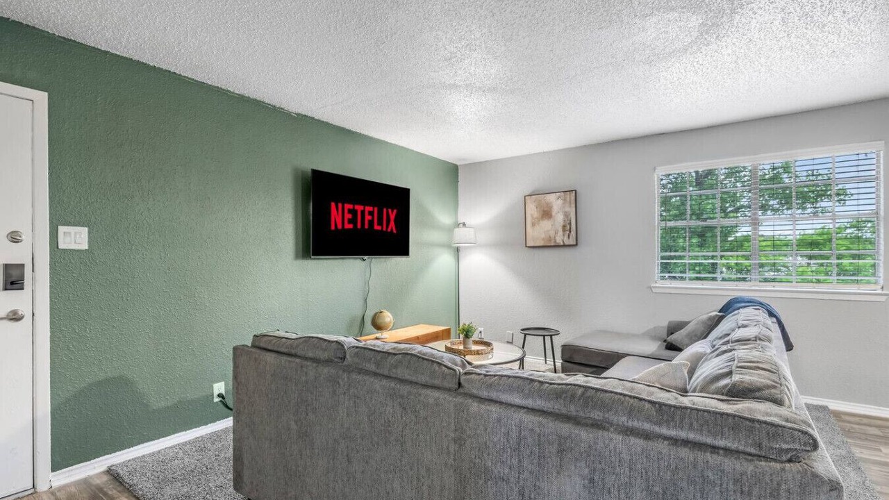 Photo of Livingroom in Central Arlington