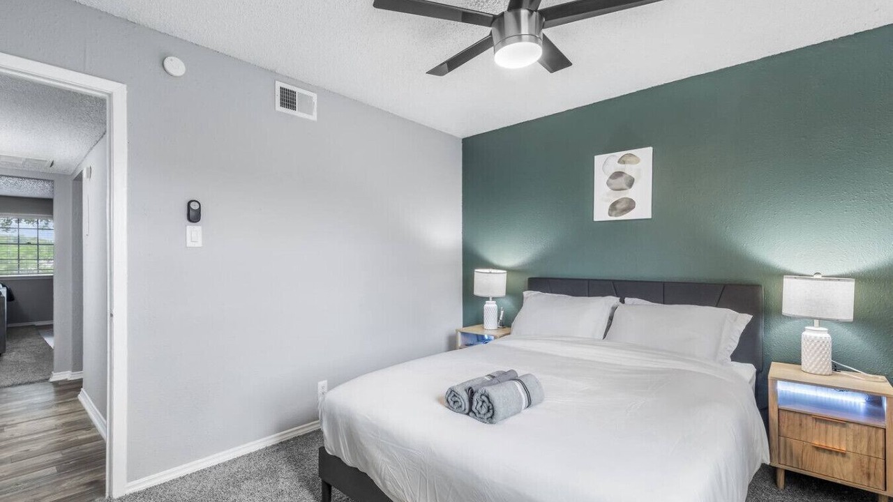 Photo of Bedroom in Central Arlington