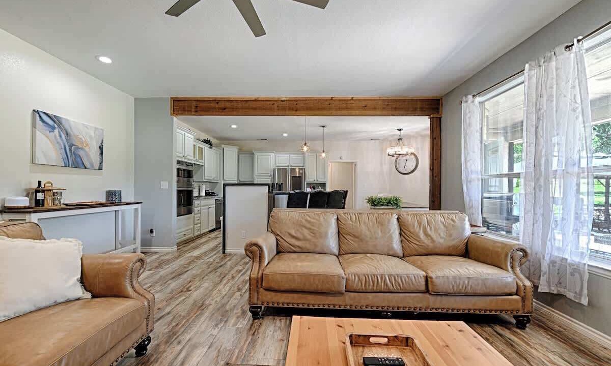 Photo of Livingroom in Azle