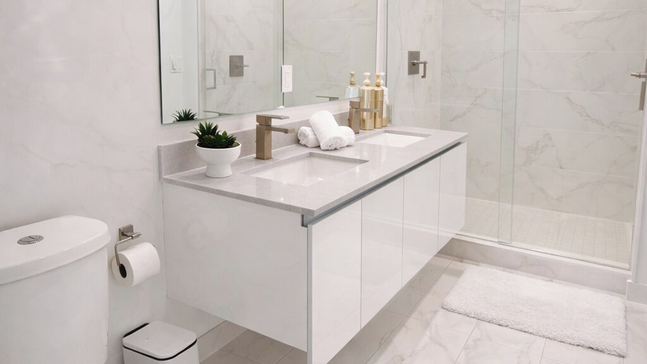 Photo of Bathroom in Hallandale Beach