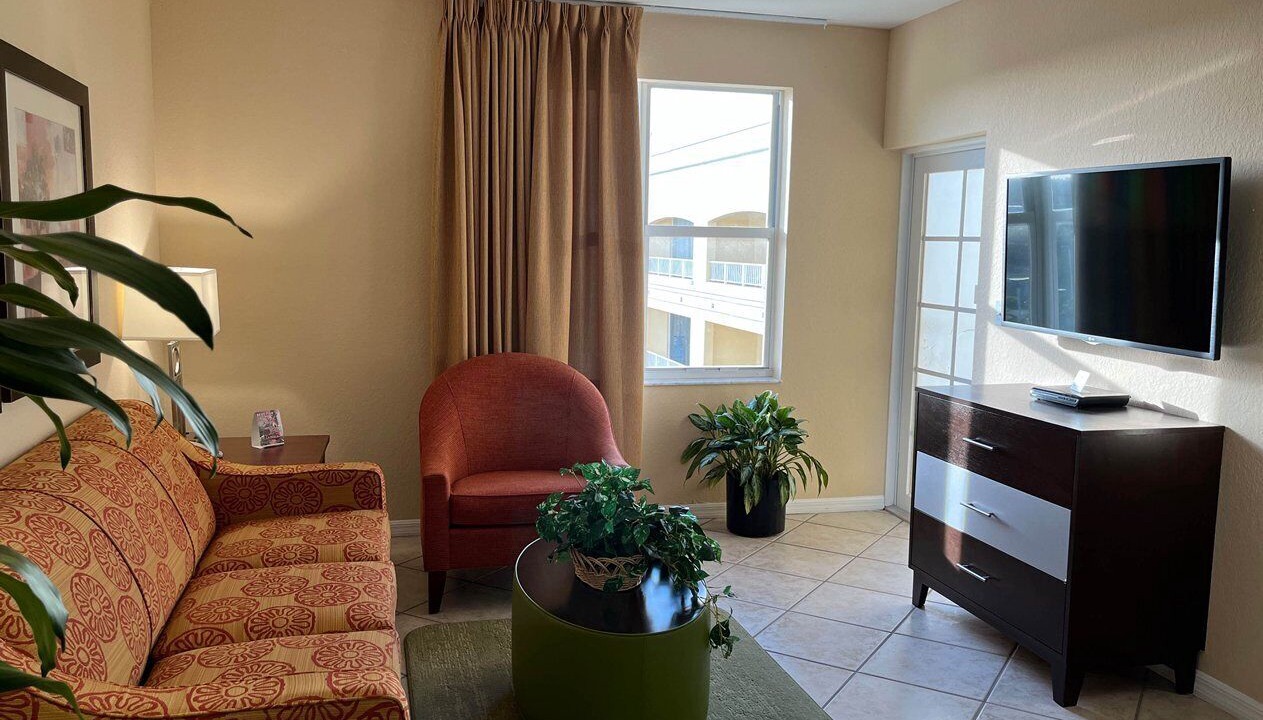 Photo of Livingroom in Weston