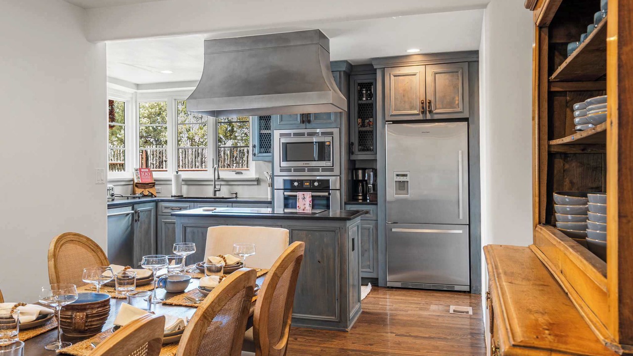 Photo of Kitchen in Northeast Santa Fe