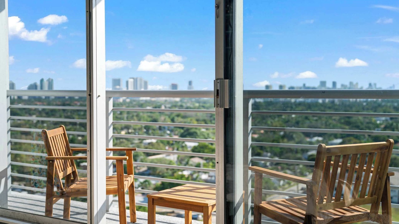 Photo of Patio Balcony in Downtown Hollywood