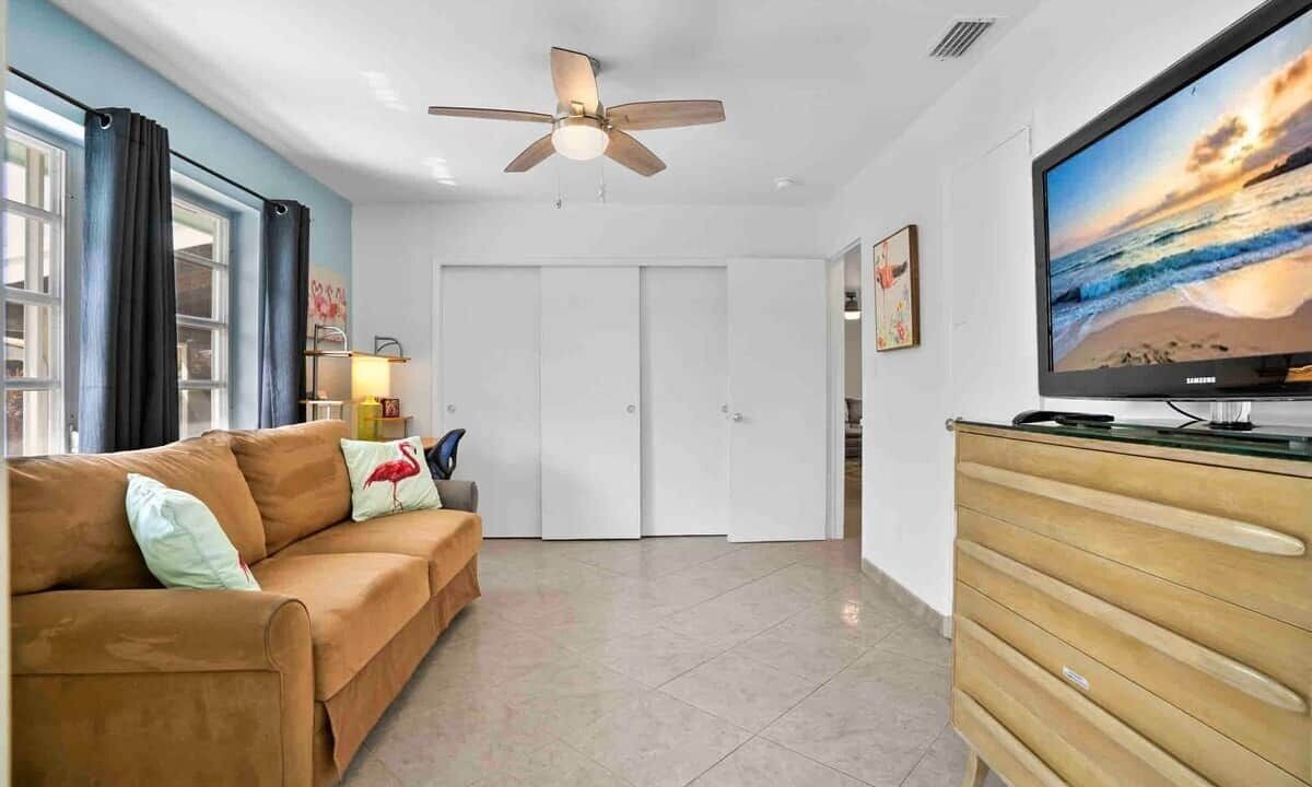 Photo of Livingroom in Deerfield Beach