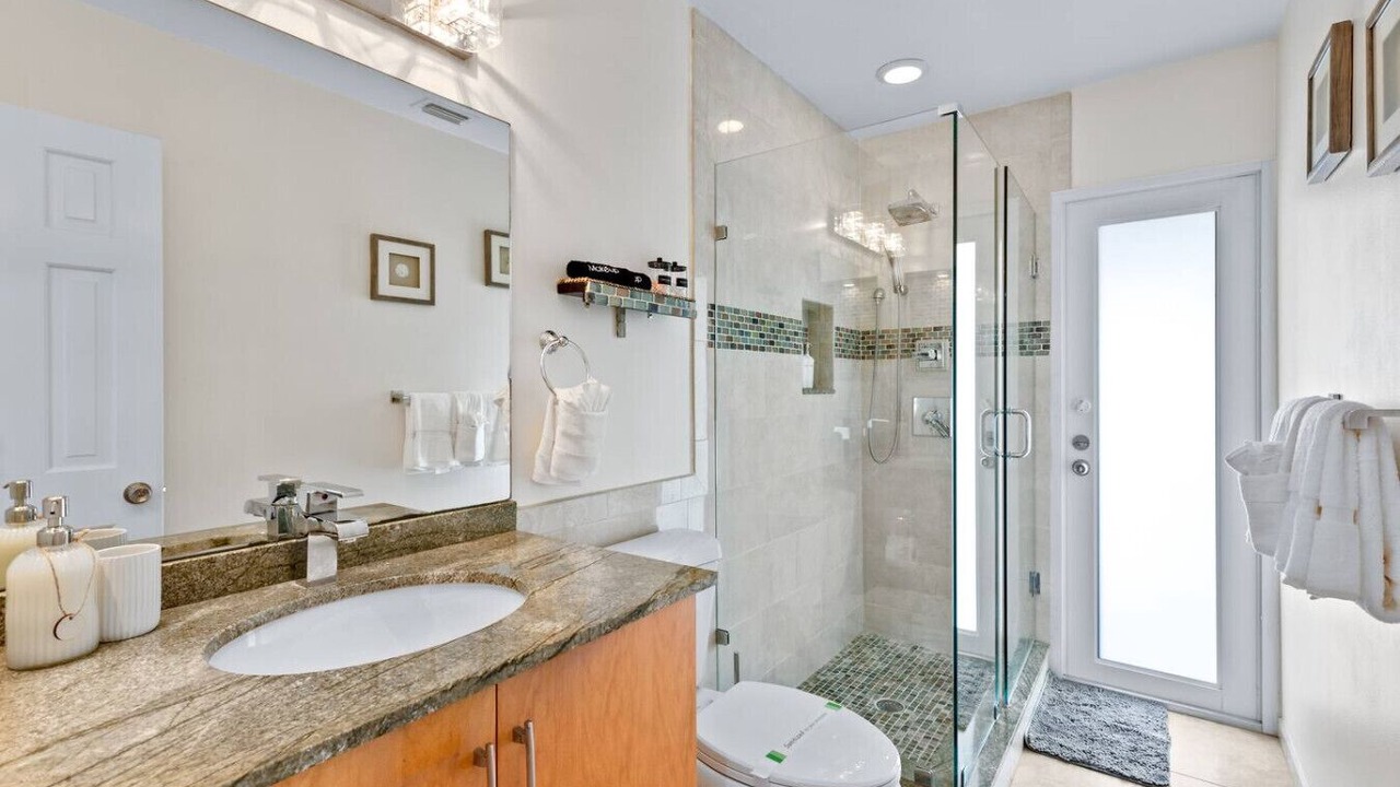 Photo of Bathroom in Coral Ridge Isles