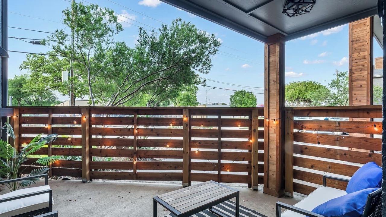 Photo of Patio Balcony in Central Arlington
