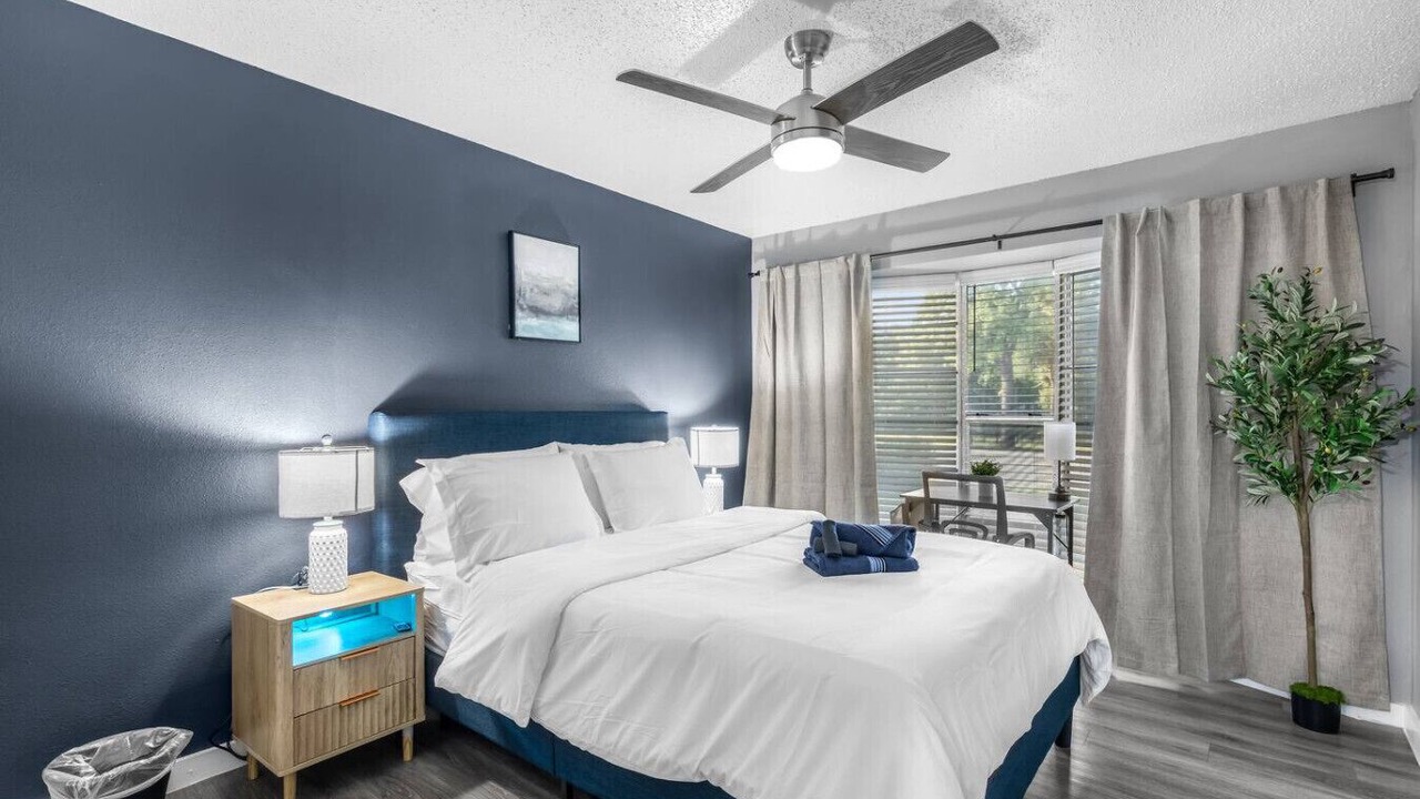 Photo of Bedroom in Central Arlington