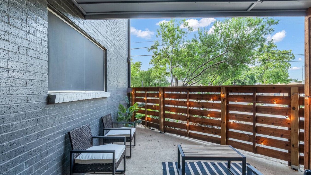 Photo of Patio Balcony in Central Arlington