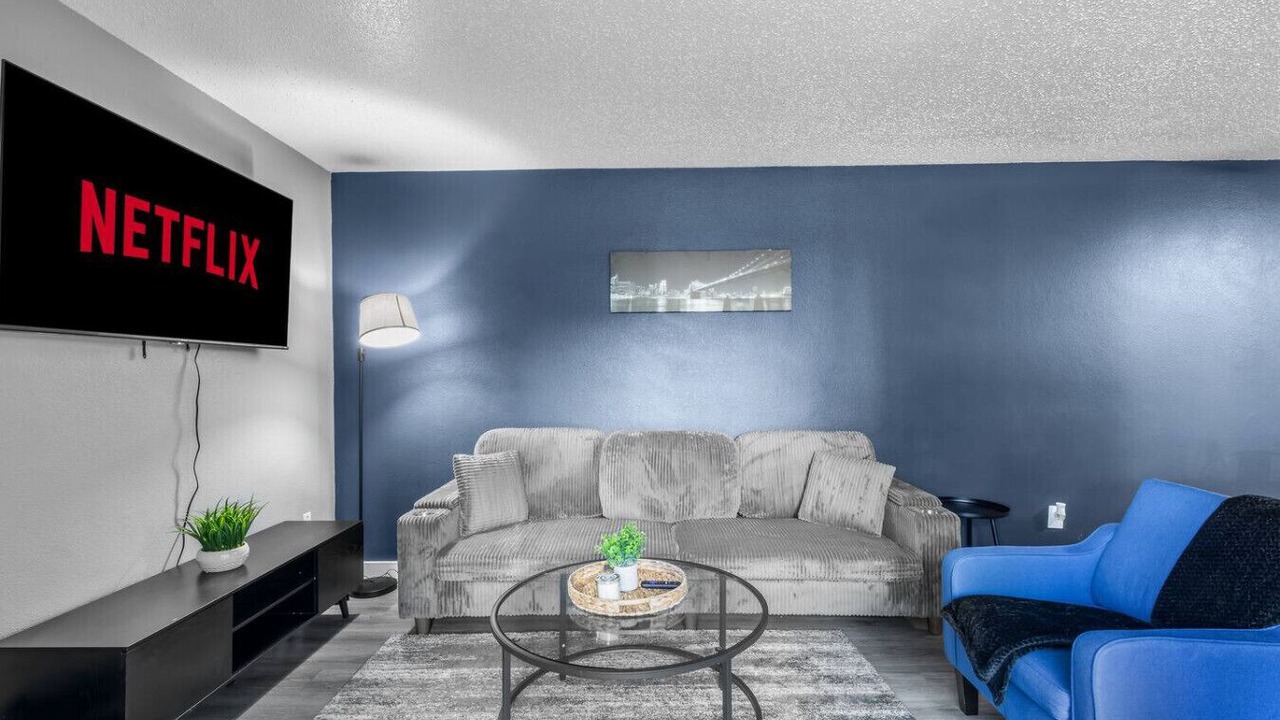 Photo of Livingroom in Central Arlington