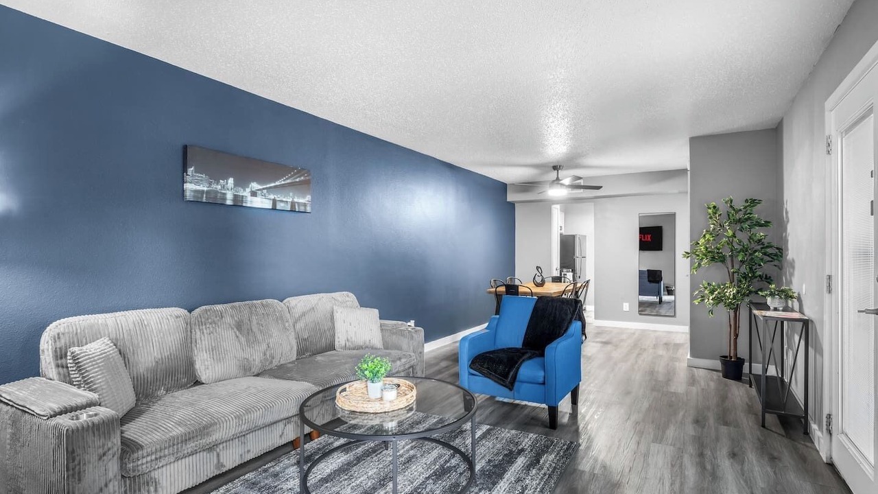 Photo of Livingroom in Central Arlington