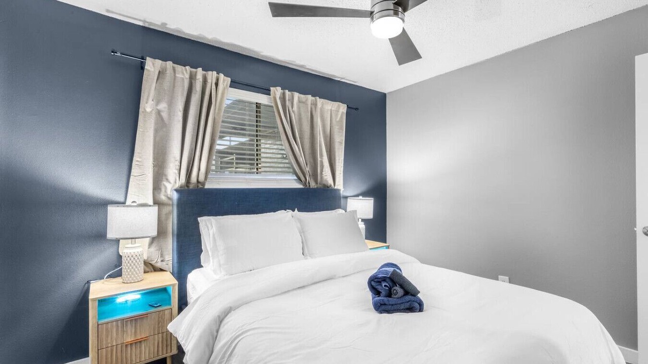 Photo of Bedroom in Central Arlington