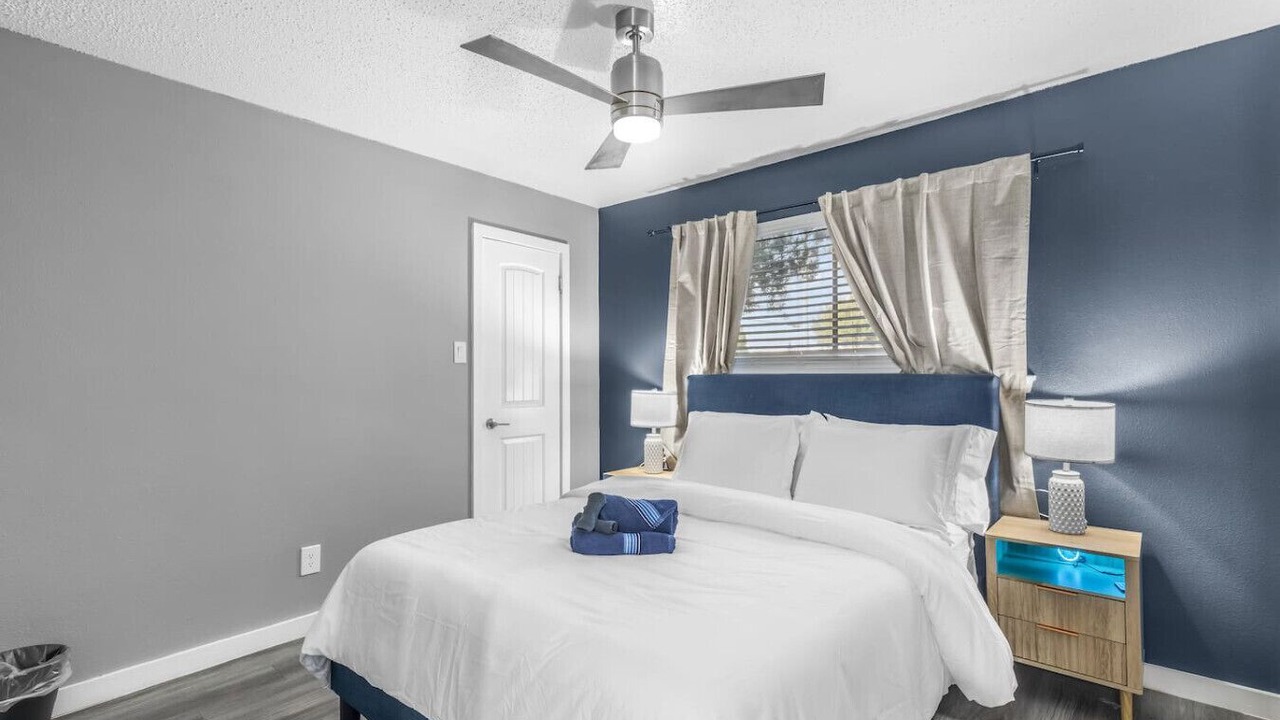 Photo of Bedroom in Central Arlington
