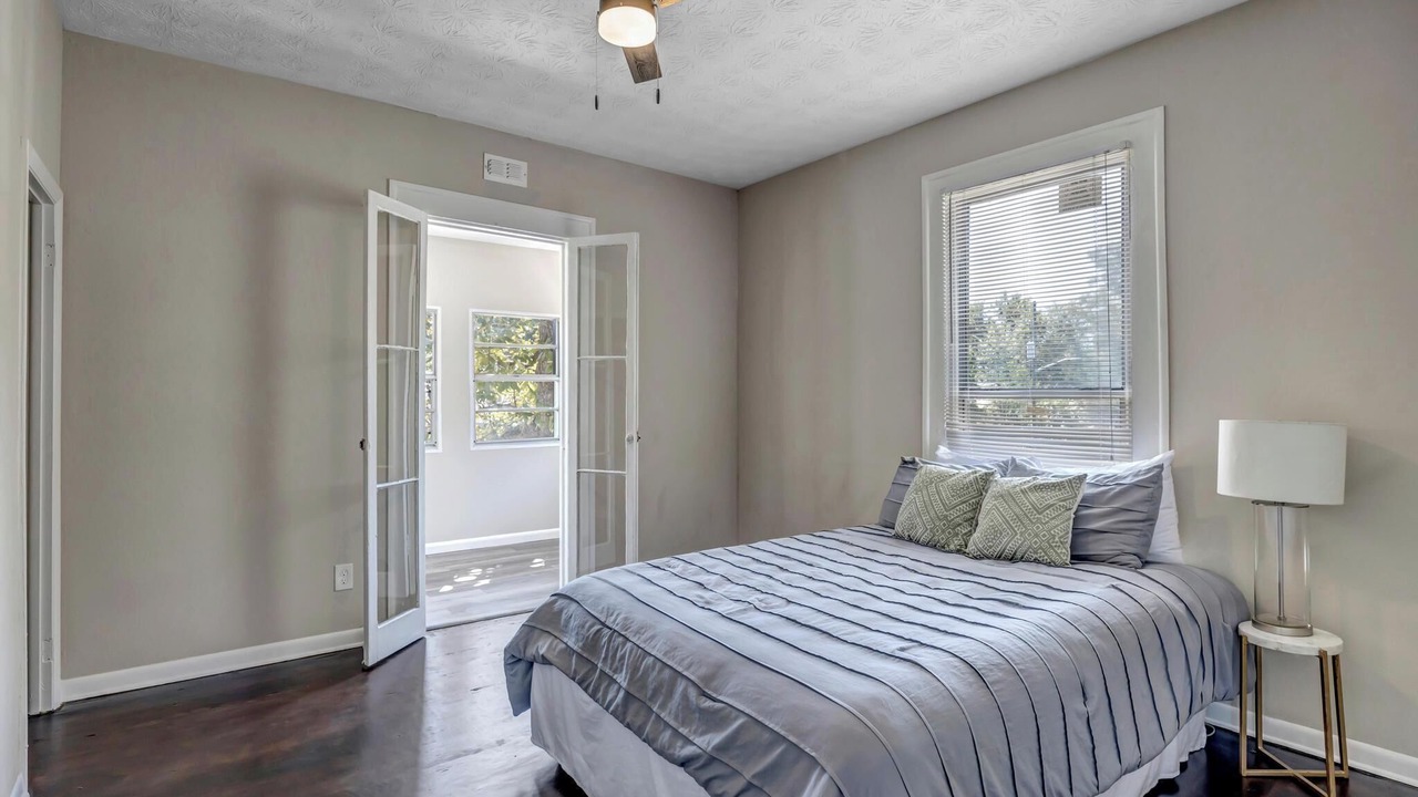 Photo of Bedroom in Urban Core