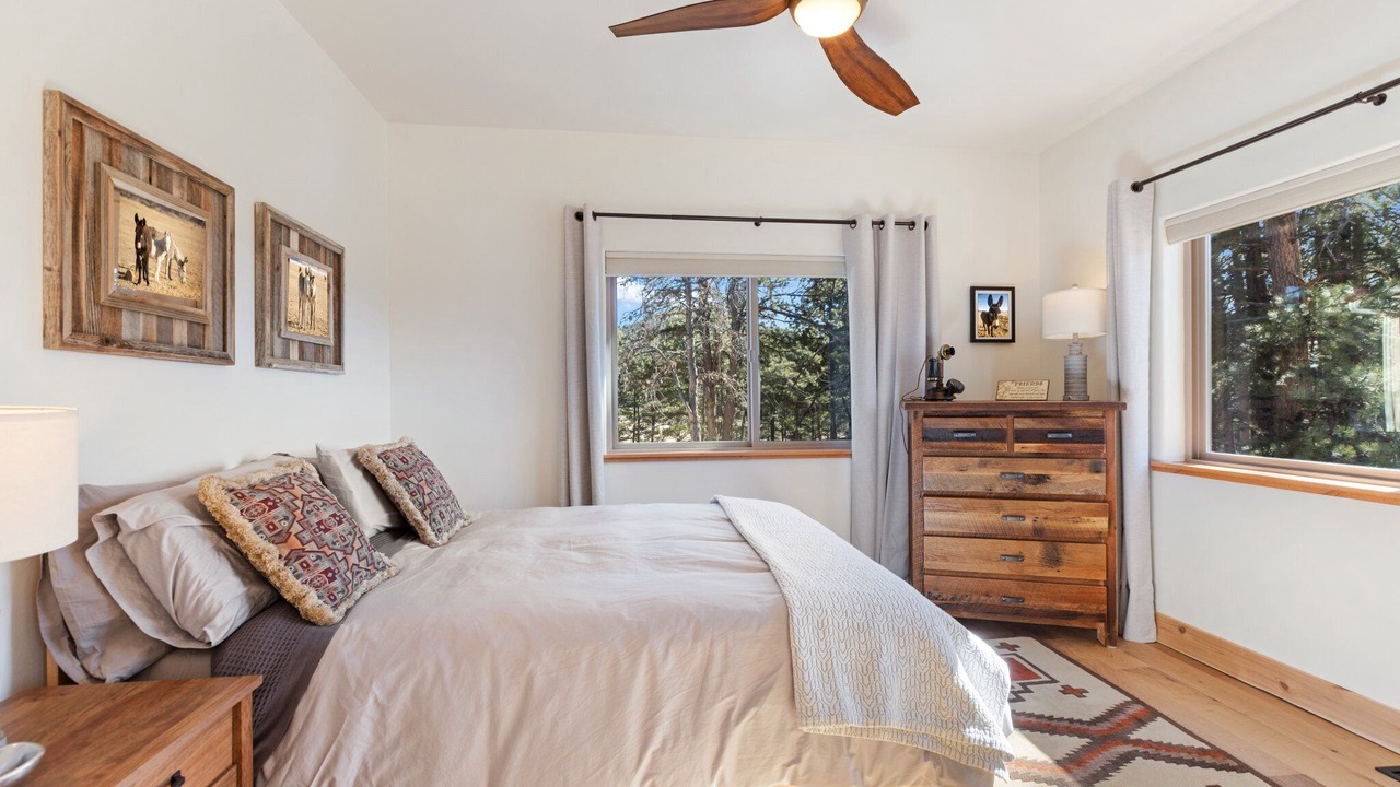 Photo of Bedroom in Lake George