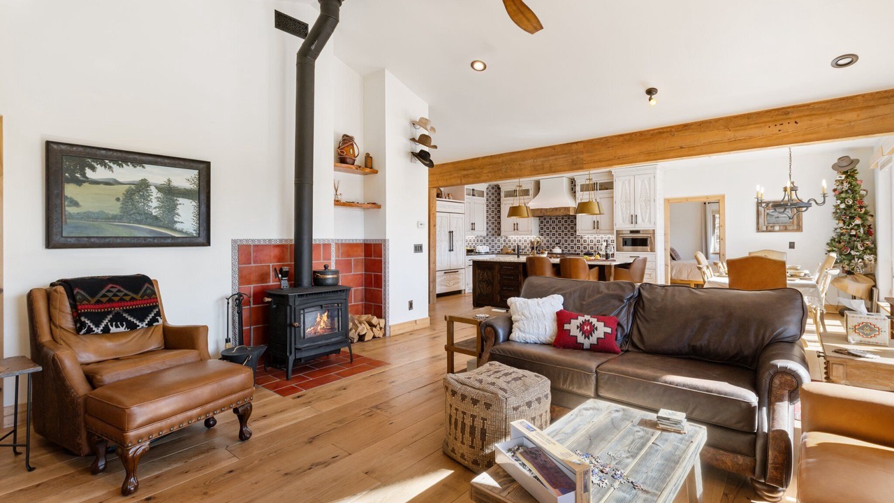 Photo of Livingroom in Lake George