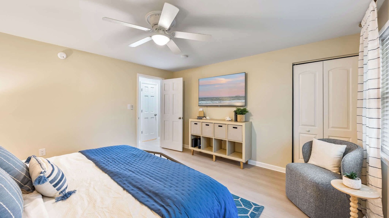 Photo of Bedroom in Cape Caneveral Beach Gardens