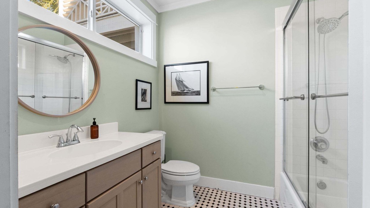 Photo of Bathroom in Emerald Waters Village