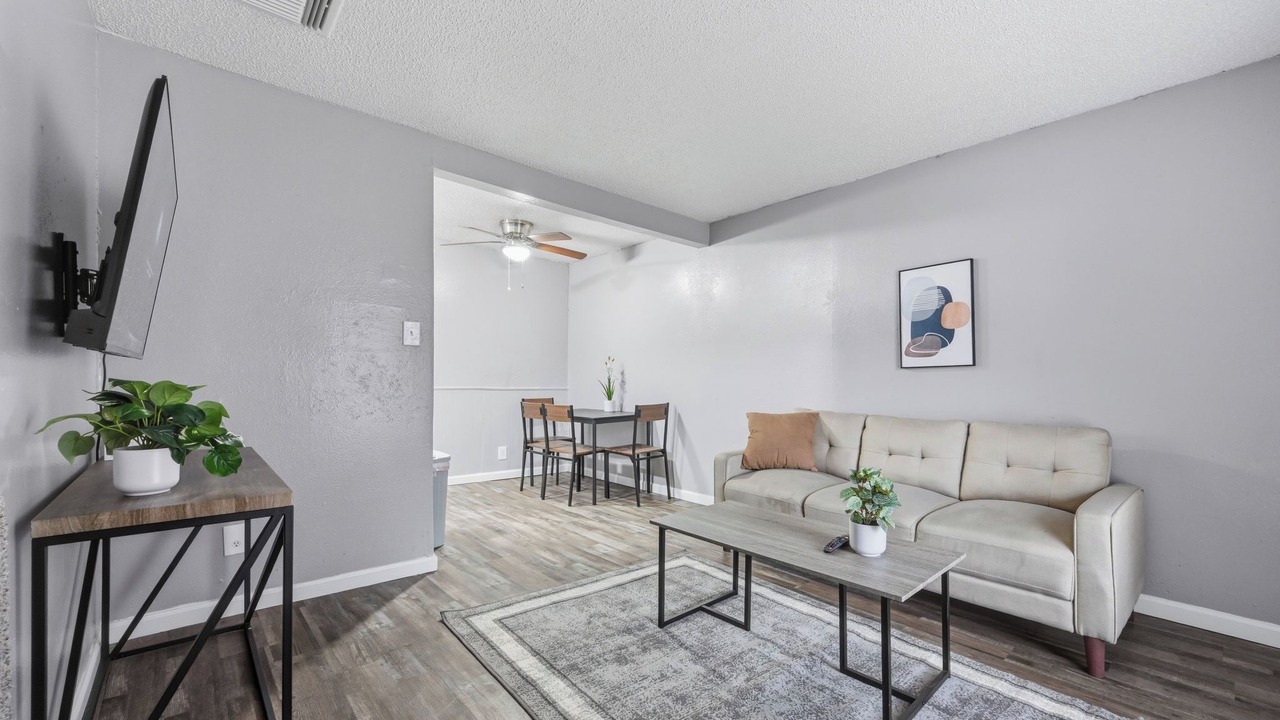 Photo of Livingroom in South Arlington