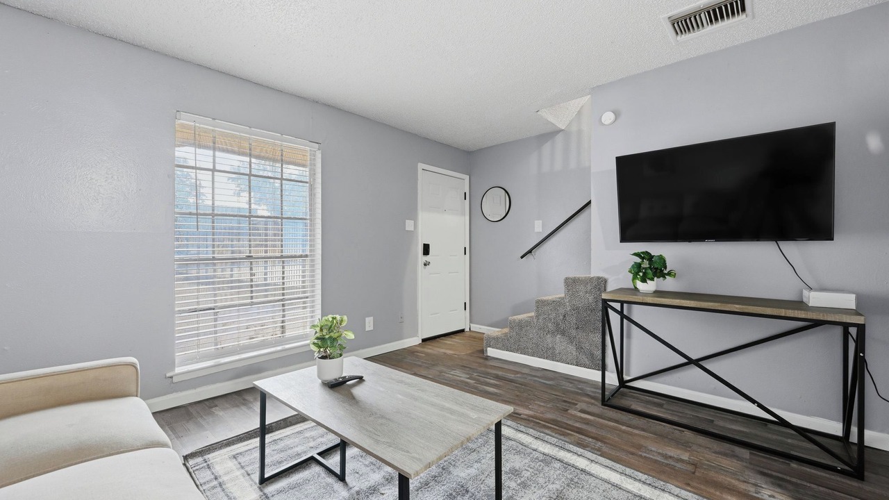 Photo of Livingroom in South Arlington