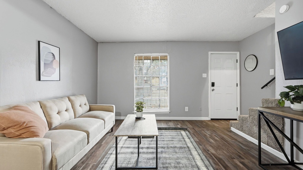 Photo of Livingroom in South Arlington