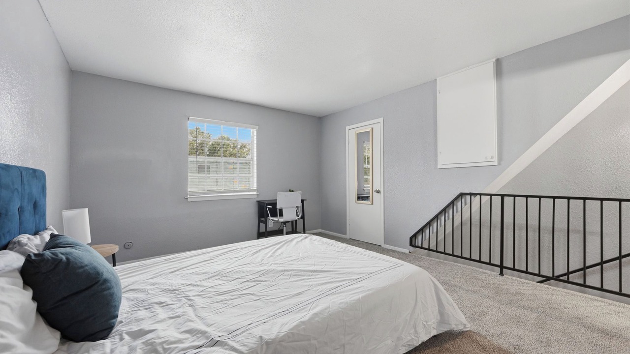 Photo of Bedroom in South Arlington