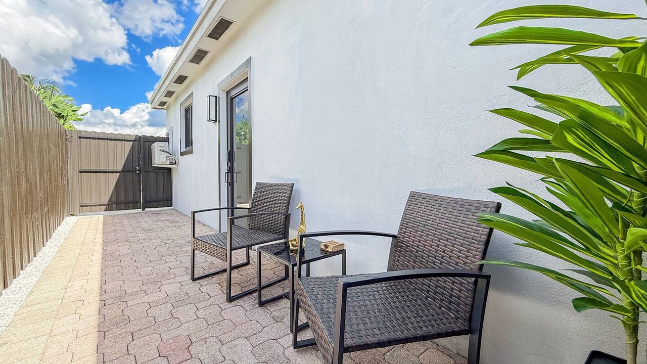 Photo of Patio Balcony in Miramar