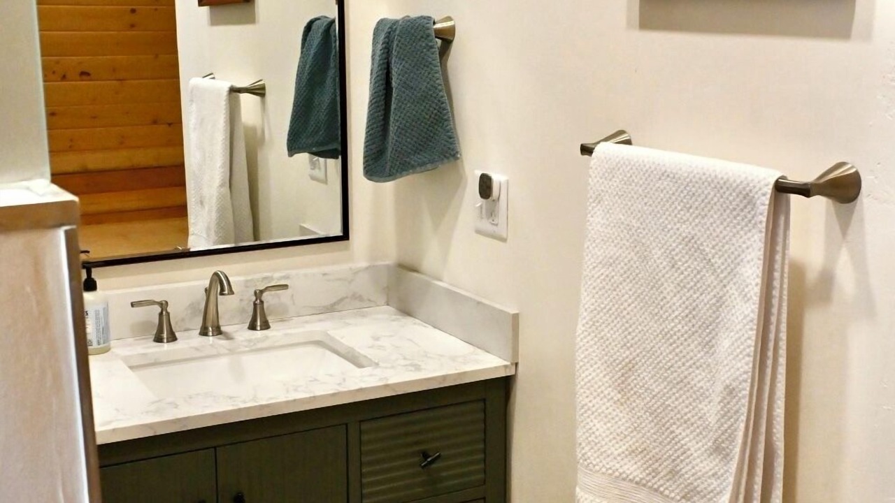 Photo of Bathroom in Garfield
