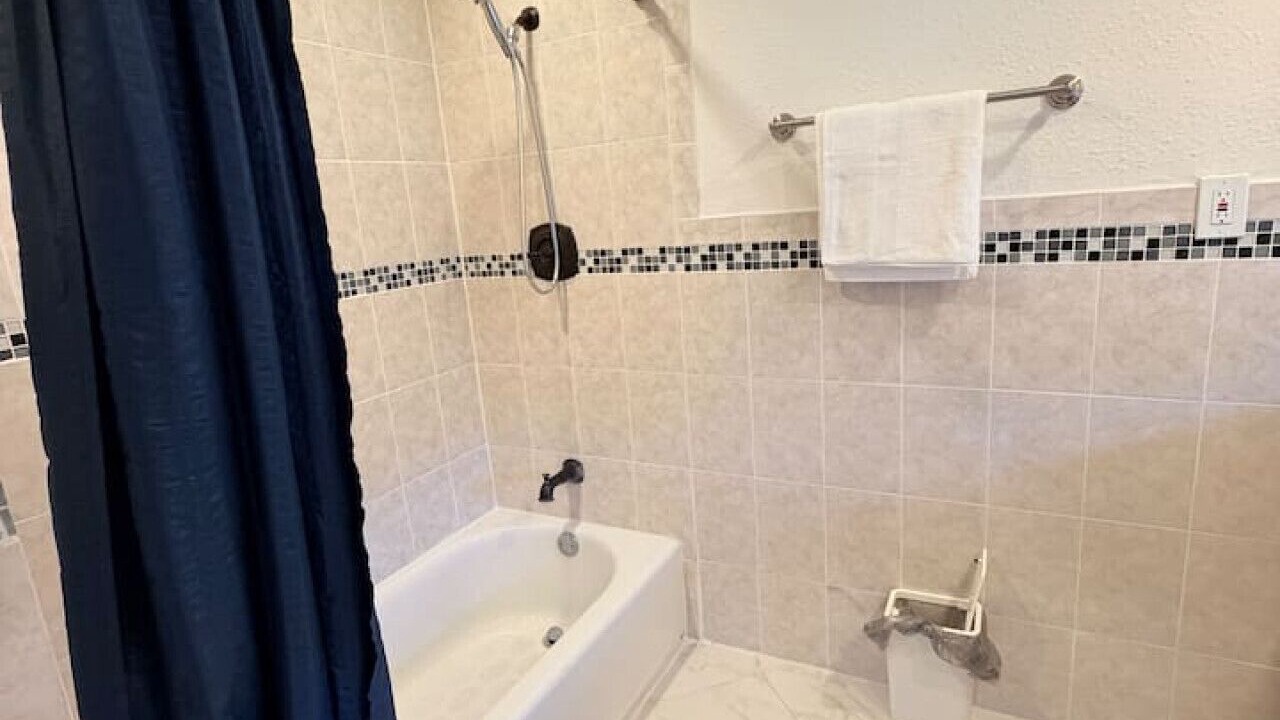 Photo of Bathroom in Wilton Manors