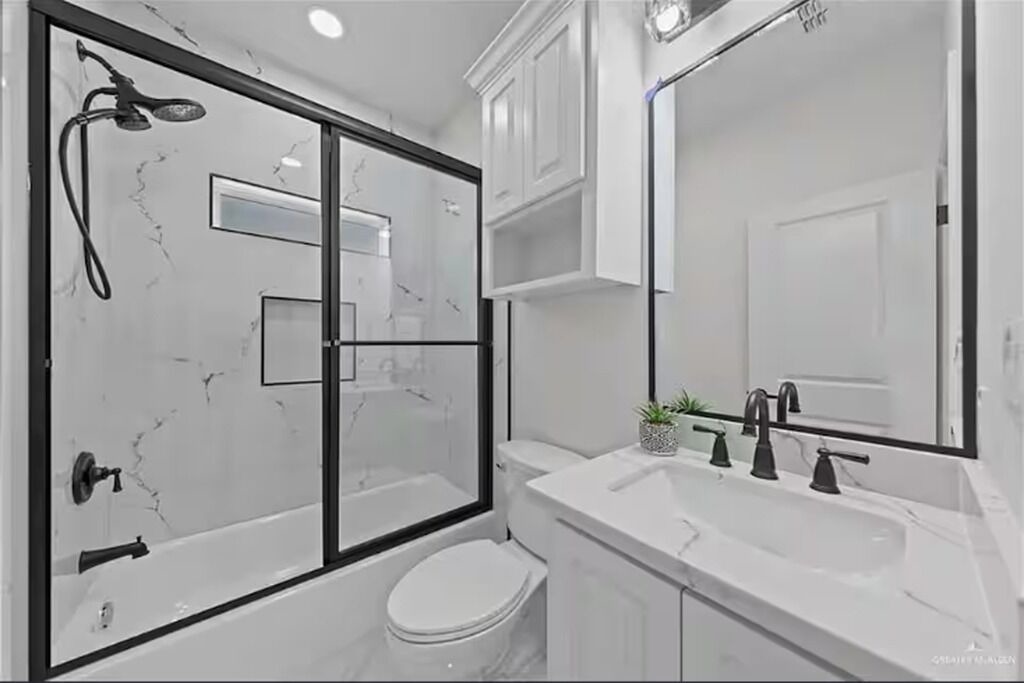 Photo of Bathroom in Weslaco