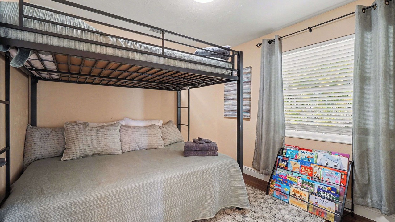 Photo of Bedroom in Fort Myers Shores