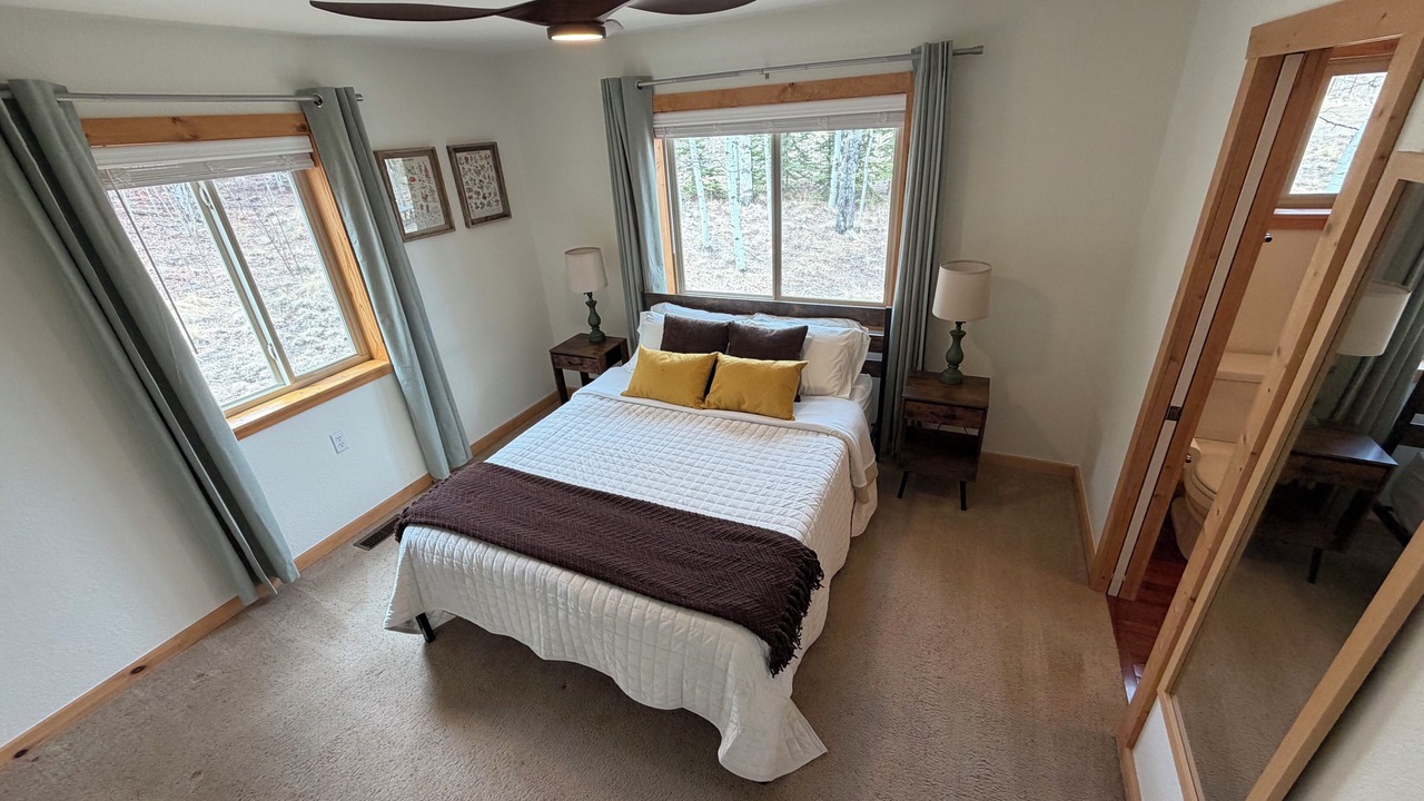 Photo of Bedroom in Indian Mountain