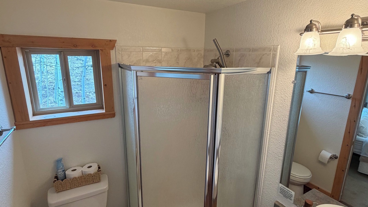 Photo of Bathroom in Indian Mountain