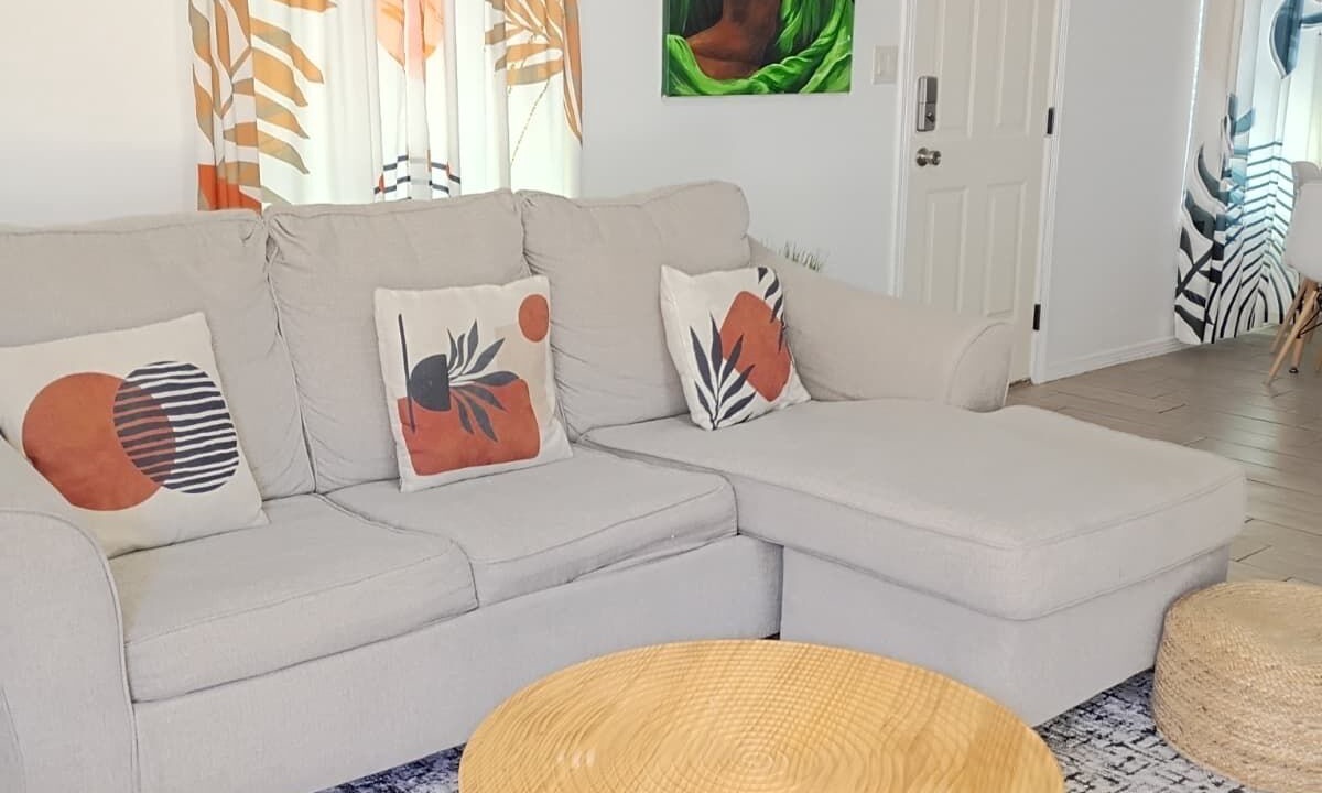 Photo of Livingroom in Edinburg