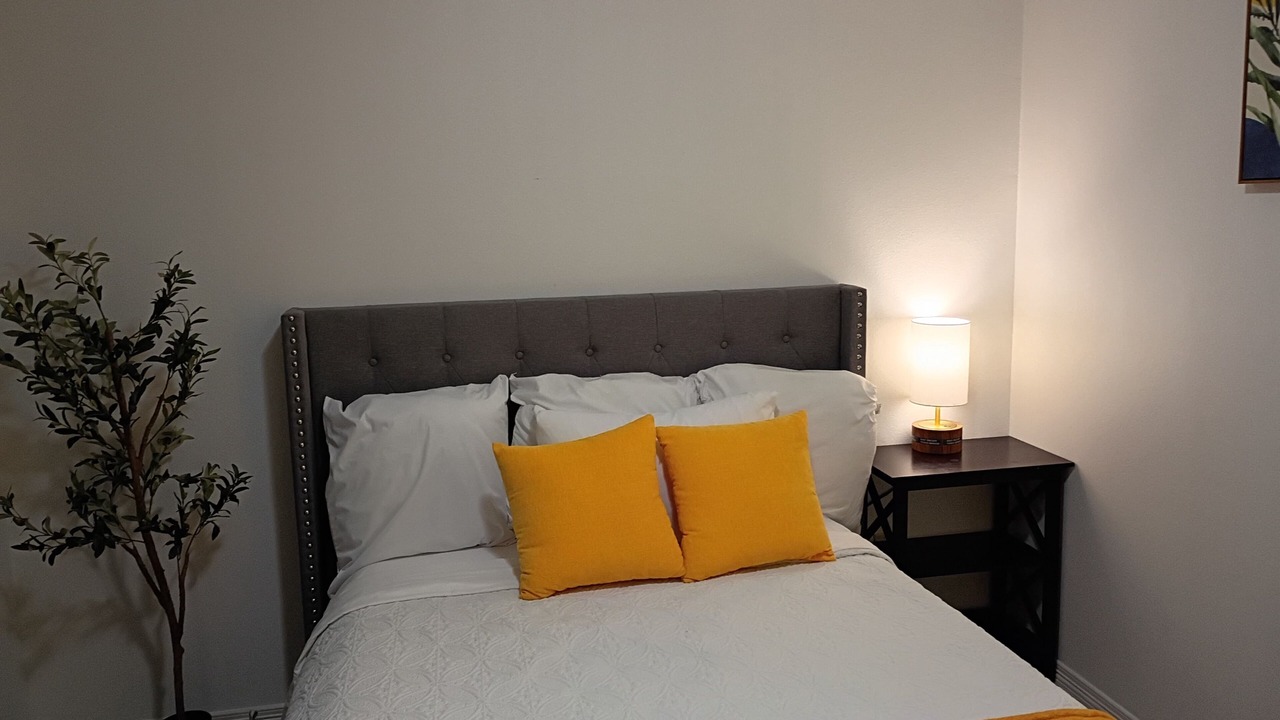 Photo of Bedroom in Edinburg