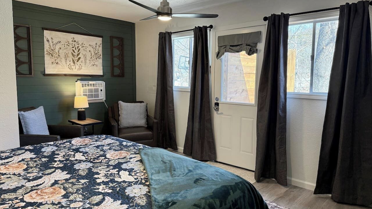 Photo of Bedroom in Branson