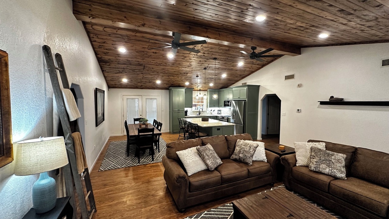 Photo of Livingroom in Kirby